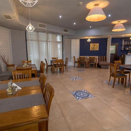 Hotel Kardjali Kŭrdzhali Esterno foto