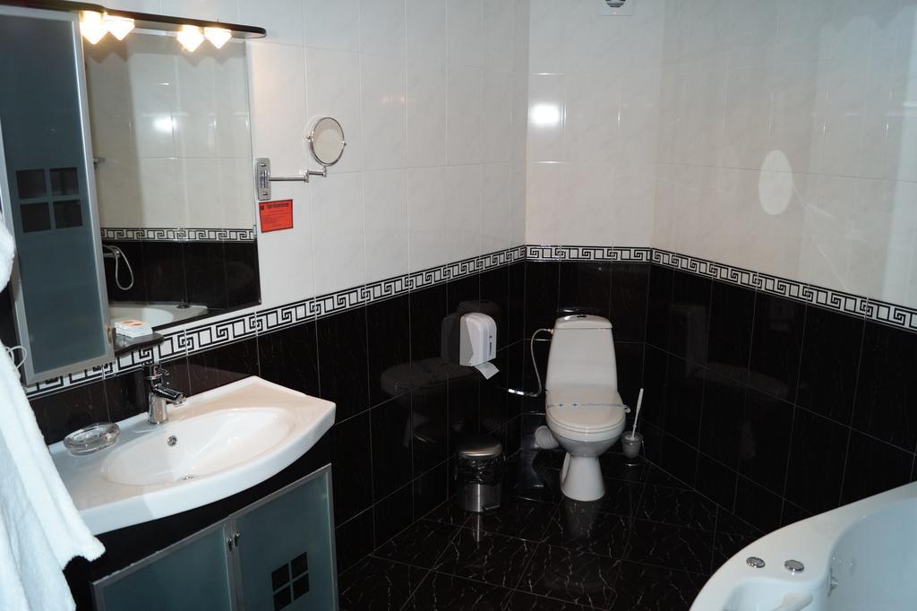 Hotel Kardjali Kŭrdzhali Esterno foto