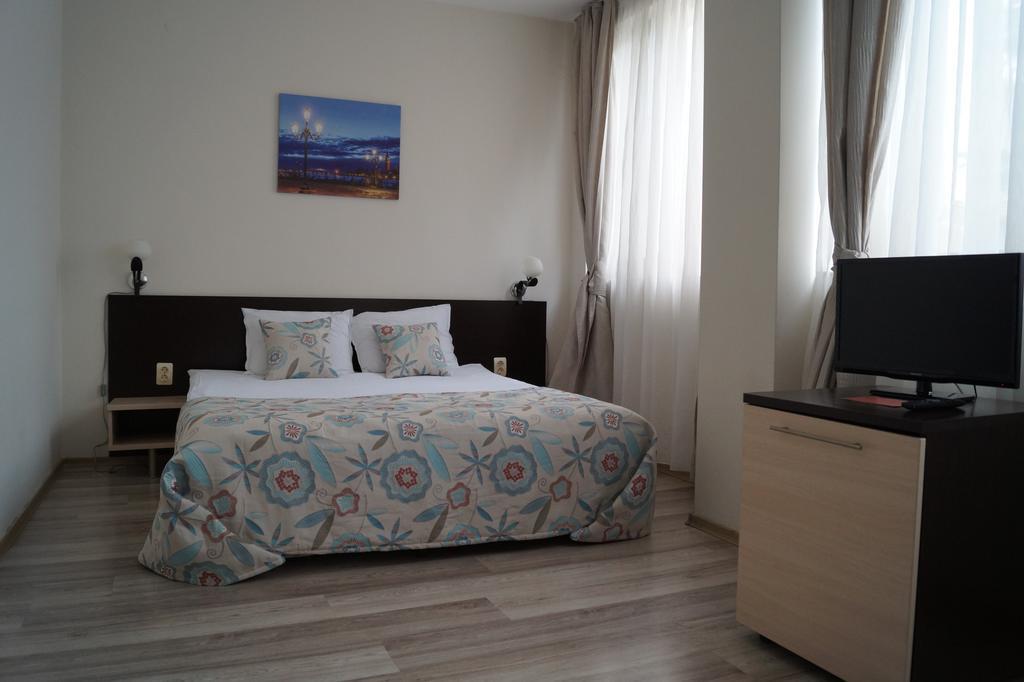 Hotel Kardjali Kŭrdzhali Esterno foto