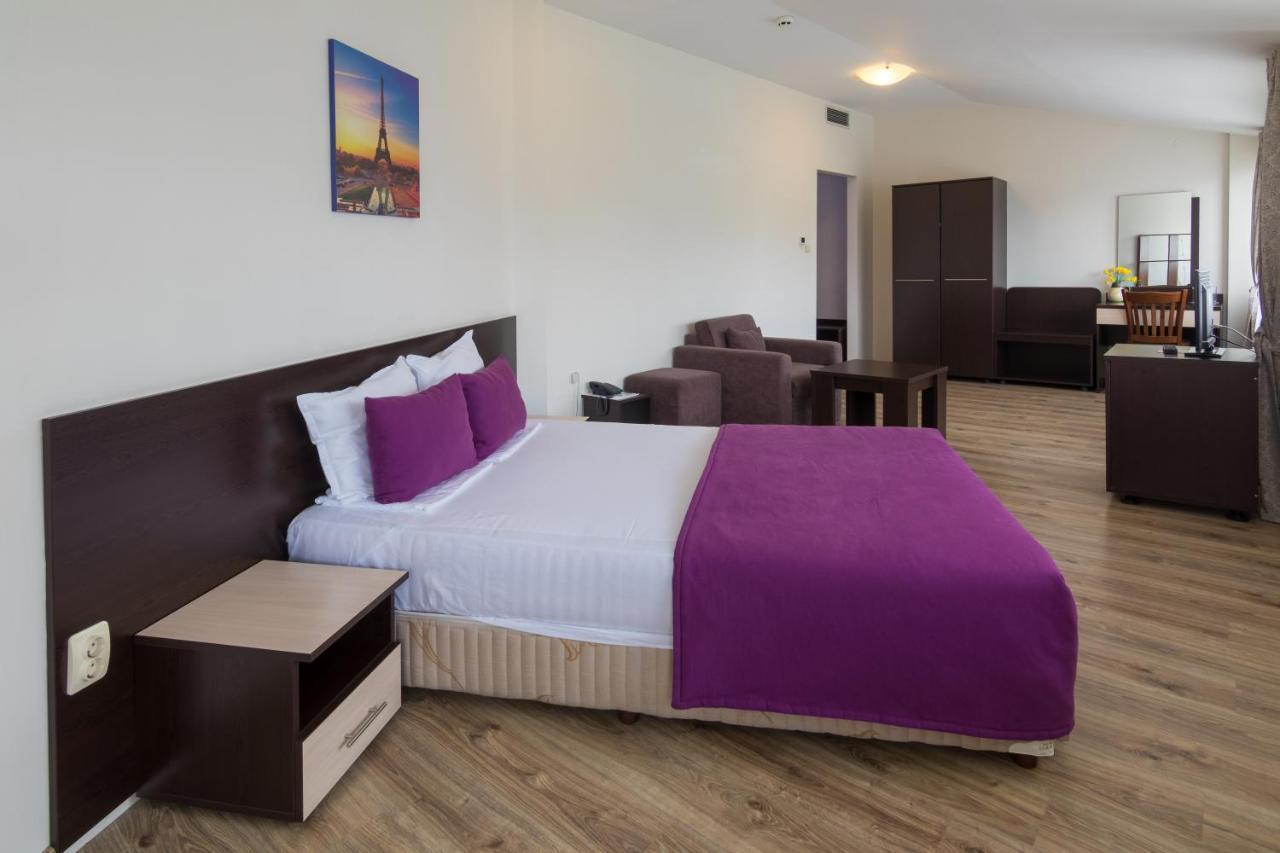 Hotel Kardjali Kŭrdzhali Esterno foto
